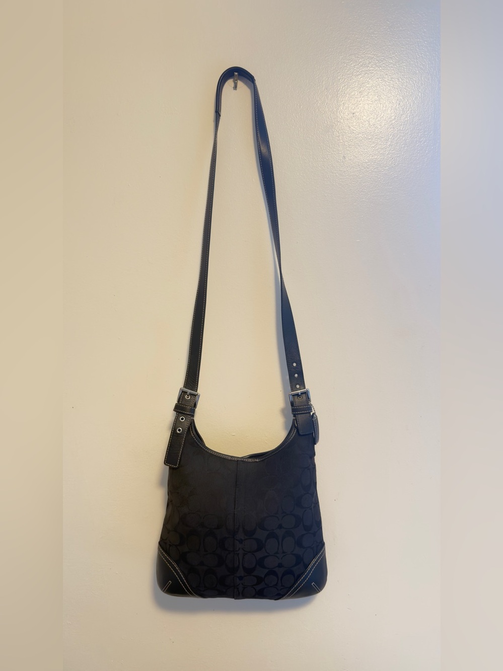 Coach Vintage Hamptons Signature Hippie Crossbody Shoulder Bag F11193 Y2K